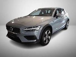 Vapour grey / metallic Gebraucht 2023 Volvo V60 CC Plus Kombi | 34.999 € (Guter Preis)