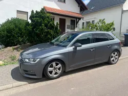 Grau Gebraucht 2014 Audi A3 Sportback S-Line Limousine | 11.800 € (Fairer Preis)