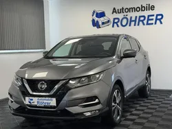 Grau Gebraucht 2018 Nissan Qashqai 360º SUV | 14.990 € (Fairer Preis)
