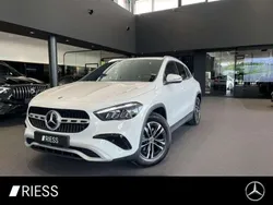 Unilack polarweiß Gebraucht 2025 Mercedes GLA180 Premium SUV | 42.450 €