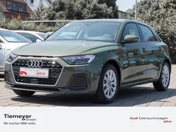 Distriktgrün metallic Gebraucht 2024 Audi A1 Sportback Advanced Plus Kleinwagen | 25.290 € (Guter Preis)