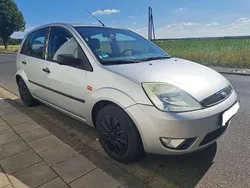 Silber Gebraucht 2003 Ford Fiesta Ghia Kleinwagen | 1.200 € (Guter Preis)