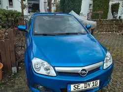 Blau Gebraucht 2004 Opel Tigra Sport Cabrio | 2.800 € (Etwas zu teuer)