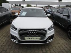 Glacier white metallic Gebraucht 2020 Audi Q2 Sport SUV | 17.850 € (Superpreis)