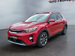 Rot Gebraucht 2017 Kia Stonic Spirit SUV | 14.980 € (Teuer)