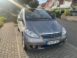 Silber Gebraucht 2005 Mercedes A180 | 4.000 € (Teuer)