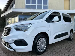 Weiß Gebraucht 2019 Opel Combo Life Van / Kleinbus | 10.990 € (Fairer Preis)
