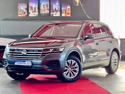 Grau Gebraucht 2019 VW Touareg SUV | 37.400 € (Guter Preis)