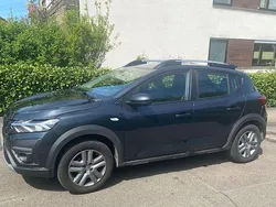 Grau Gebraucht 2023 Dacia Sandero Expression Kleinwagen | 18.200 € (Fairer Preis)