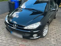 Schwarz Gebraucht 2006 Peugeot 206 CC Cabrio | 3.500 € (Teuer)