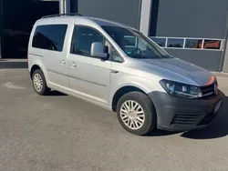 Silber Gebraucht 2017 VW Caddy Comfortline Van / Kleinbus | 8.250 € (Teuer)