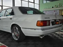 Weiß Gebraucht 1986 Mercedes 420 Limousine | 14.999 €