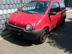 Rot Gebraucht 2004 Renault Twingo Kleinwagen | 1.200 € (Fairer Preis)