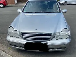 Silber Gebraucht 2003 Mercedes C180 Elegance Limousine | 750 € (Superpreis)