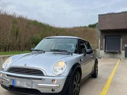 Silber Gebraucht 2002 Mini ONE Kleinwagen | 1.250 €