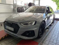 Nardograu (metallic) Gebraucht 2021 Audi RS4 Sport Kombi | 57.960 €