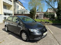 Grau Gebraucht 2006 VW Golf Plus Cross Trendline Van / Kleinbus | 3.200 €