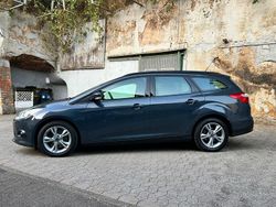 Grau Gebraucht 2014 Ford Focus SYNC Edition Limousine | 7.500 € (Fairer Preis)