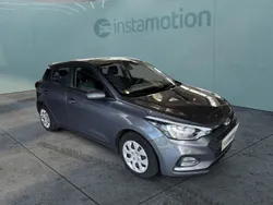 Grau Gebraucht 2020 Hyundai i20 YES! Limousine | 14.490 € (Fairer Preis)