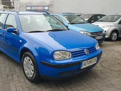 Blau Gebraucht 2001 VW Golf IV Kombi | 1.500 € (Guter Preis)
