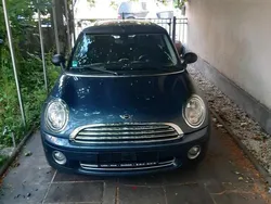Blau Gebraucht 2010 Mini ONE Kleinwagen | 3.900 €