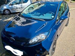 Blau Gebraucht 2009 Ford Fiesta Kleinwagen | 3.950 €