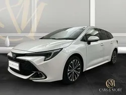 Weiß Gebraucht 2024 Toyota Corolla Team Kombi | 25.700 € (Guter Preis)
