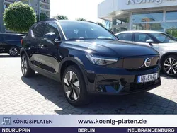 Onyx black (schwarz) Gebraucht 2024 Volvo XC40 Plus SUV | 56.680 €