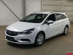 Weiß Gebraucht 2018 Opel Astra Edition Kombi | 5.999 € (Guter Preis)