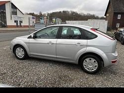 Grau Gebraucht 2007 Ford Focus Limousine | 1.500 € (Fairer Preis)