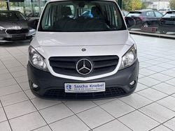 Weiß Gebraucht 2016 Mercedes Citan 109 Van / Kleinbus | 6.490 € (Guter Preis)