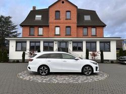 Weiß Gebraucht 2021 Kia Ceed Platinum Kombi | 14.950 €