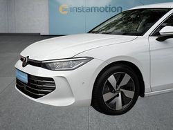Weiß Gebraucht 2024 VW Passat Kombi | 39.449 € (Fairer Preis)