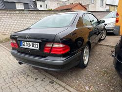 Schwarz Gebraucht 1997 Mercedes CLK200 Coupé | 2.470 € (Fairer Preis)