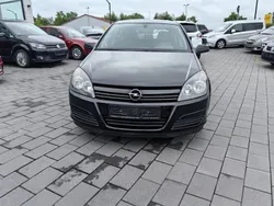 Schwarz Gebraucht 2004 Opel Astra Sport Limousine | 2.350 € (Fairer Preis)