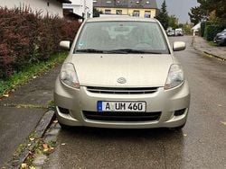 Gold Gebraucht 2011 Daihatsu Sirion Kleinwagen | 5.000 € (Teuer)