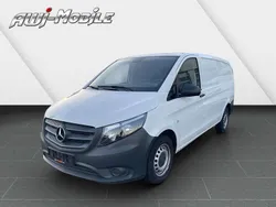 Weiß Gebraucht 2022 Mercedes Vito Van / Kleinbus | 20.498 €