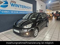 Schwarz Gebraucht 2016 Hyundai i10 Style Kleinwagen | 9.999 € (Fairer Preis)