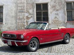 Rot Gebraucht 1966 Ford Mustang Cabrio | 44.500 €