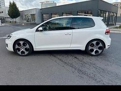 Weiß Gebraucht 2009 VW Golf VI GTI Kleinwagen | 8.500 € (Etwas zu teuer)