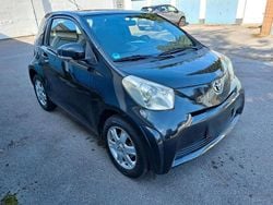 Schwarz Gebraucht 2010 Toyota iQ Kleinwagen | 2.900 € (Superpreis)