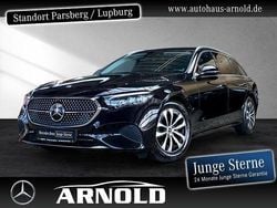 Schwarz (obsidianschwarz) Gebraucht 2024 Mercedes E220 Avantgarde Limousine | 43.740 € (Superpreis)