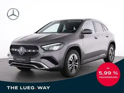 Grau Gebraucht 2024 Mercedes GLA180 Progressive SUV | 35.980 € (Fairer Preis)