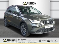 Cliffgrau/dach schwarz Gebraucht 2023 Seat Arona Style SUV | 25.850 € (Teuer)