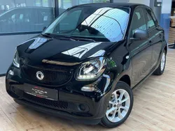 Schwarz Gebraucht 2016 Smart ForFour Basis Kleinwagen | 10.490 € (Fairer Preis)