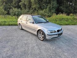Silber Gebraucht 2005 BMW 316 Kombi | 2.000 €