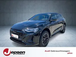 Mythosschwarz metallic Gebraucht 2023 Audi Q8 e-tron S-Line SUV | 52.970 € (Superpreis)