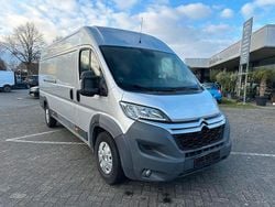Silber Gebraucht 2017 Citroën Jumper Business Class Van / Kleinbus | 12.495 € (Fairer Preis)