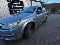Silber Gebraucht 2005 Opel Astra Limousine | 888 € (Superpreis)