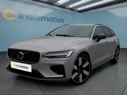 Grau Gebraucht 2024 Volvo V60 Kombi | 45.449 € (Etwas zu teuer)